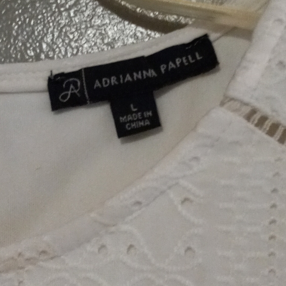 Adrianna Papell Womans Sz L Ivory Eyelet Flutter Sleeve Top Blouse Overlay - Picture 4 of 10